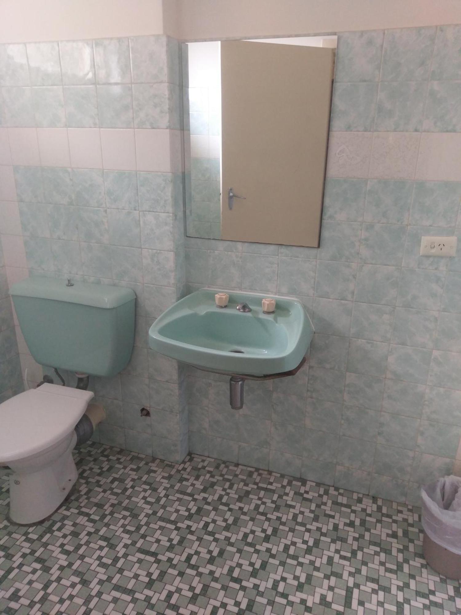 West End Motel & Backpackers Аделаида Экстерьер фото